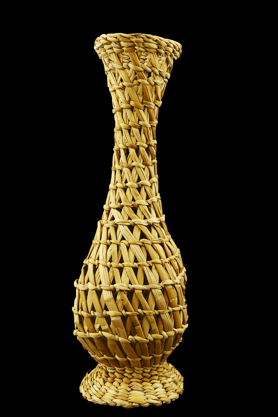 Water Reed Flower Vase - Village Theme